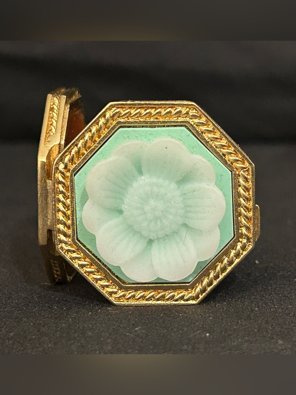 Estée Lauder Flowering Flacon Solid Perfume Compact – Jay Strongwater – 2007